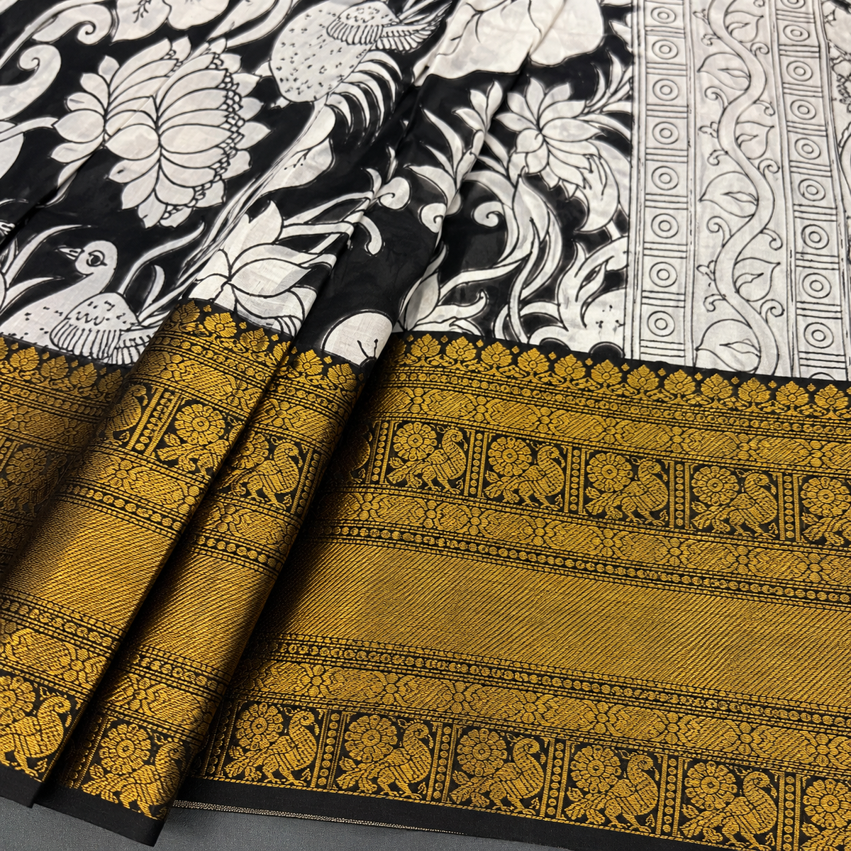 Black Kalamkari Mangalagiri Silk Saree - Big Kanchi Border